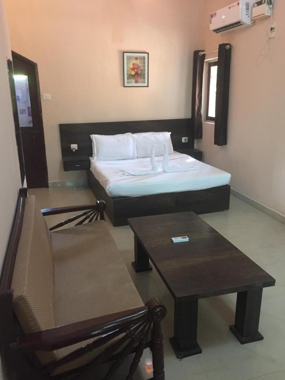 Ave Maria Guest House 칸돌림 외부 사진